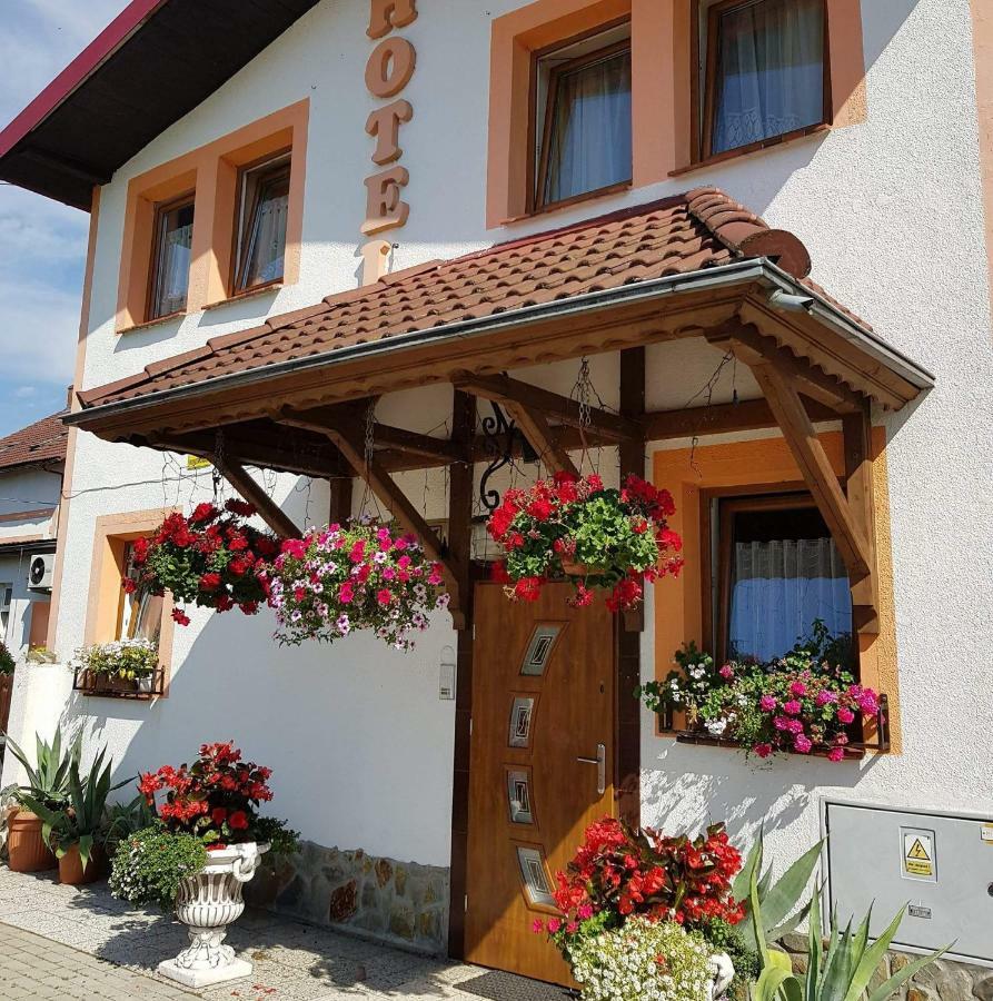 Hotel Zaulek Olszyna  Εξωτερικό φωτογραφία