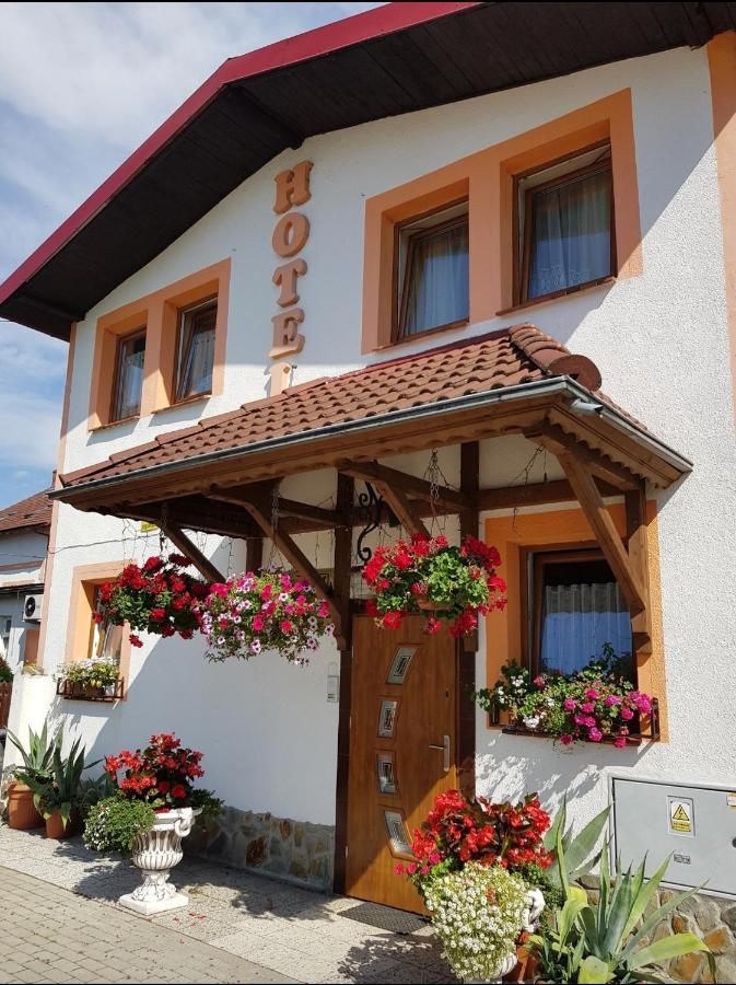 Hotel Zaulek Olszyna  Εξωτερικό φωτογραφία